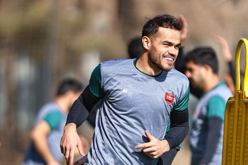 اورونوف و گل ویژه در بازیِ ویژه!