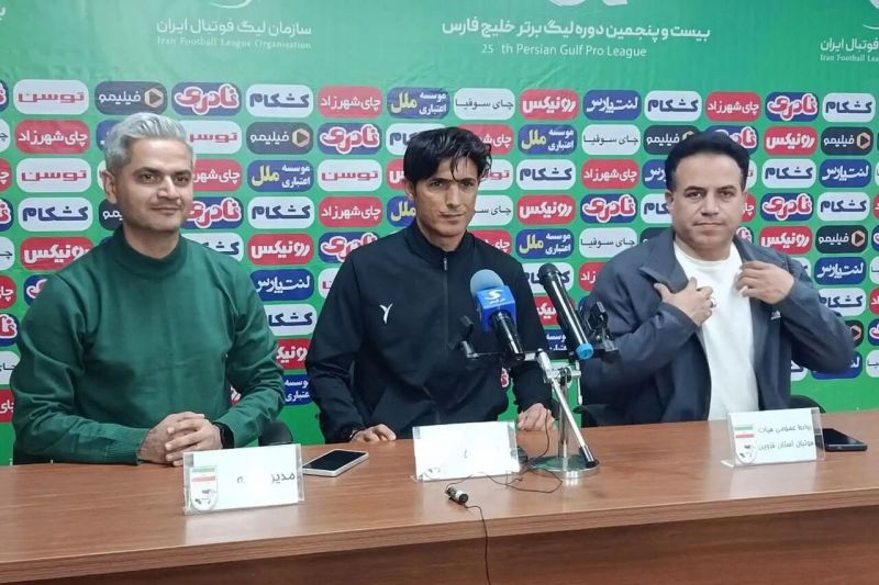 مربی شمس‌آذر: پورعلی‌گنجی چرا اخراج نشد؟