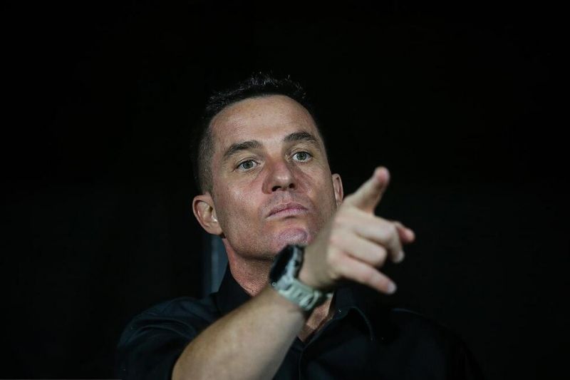 اوسمار و تکرار قهرمانی با پرسپولیس؟ باید خیلی آب از زیر این پل رد شود!