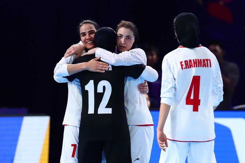 در انتظار معجزه؛ ۸ آذر دوباره خاص می‌شود؟