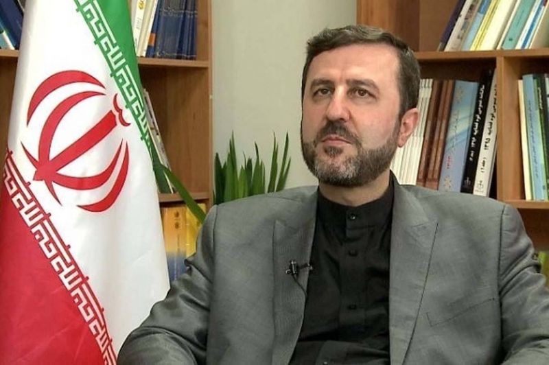 معاون وزیر خارجه: فدراسیون فوتبال تصمیم درستی گرفت