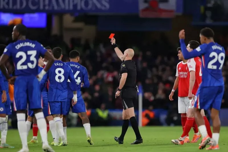 انتقاد ستاره سابق چلسی و لیورپول از VAR