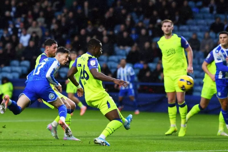 18 امتیاز از تیم انگلیسی کسر شد