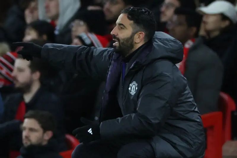 دلیل عدم فعالیت سرمربی منچستریونایتد در شبکه‌های مجازی