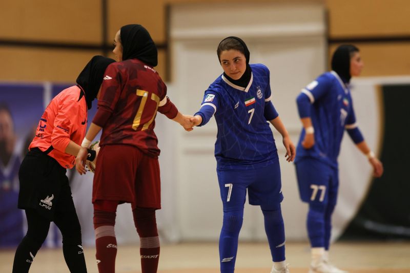 سازمان لیگ فوتسال و باشگاه‌های زنان مقابل هم