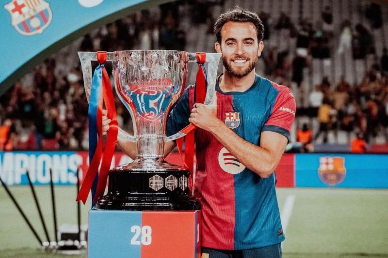 غیررسمی؛ قرارداد مدافع بارسلونا تمدید شد