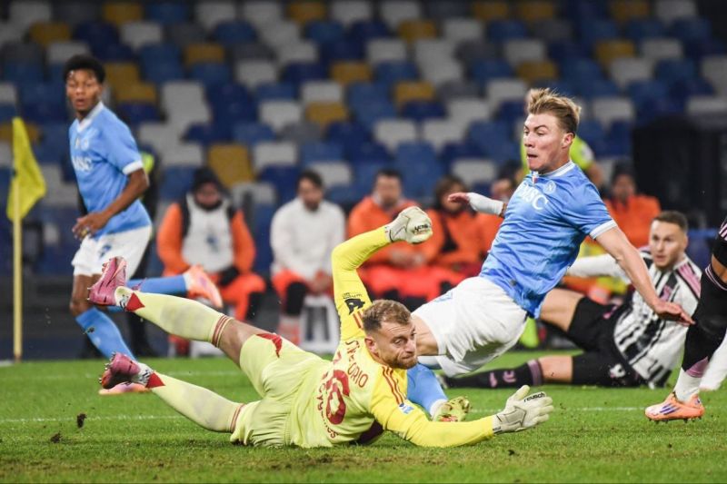 راسموس هویلوند نسخه یوونتوس را پیچید