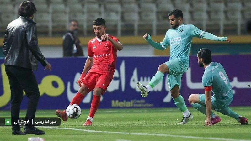 گزارش زنده/ پیکان صفر - پرسپولیس صفر