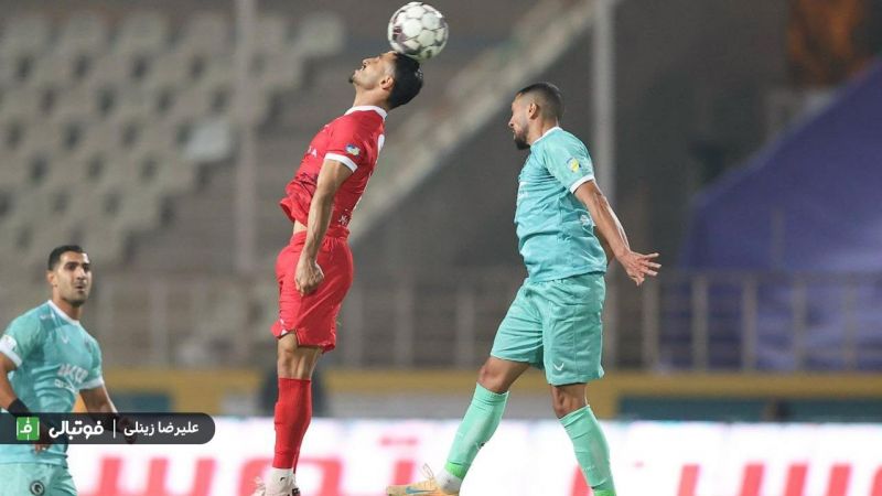 پایان نیمه اول/ پیکان صفر - پرسپولیس یک