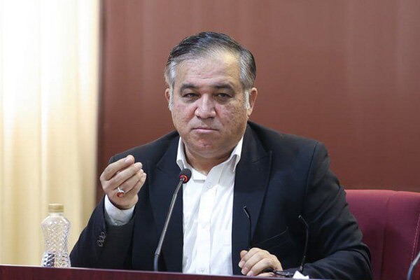 تاجرنیا: مسئولیت مدیرعاملی را ادامه میدهم