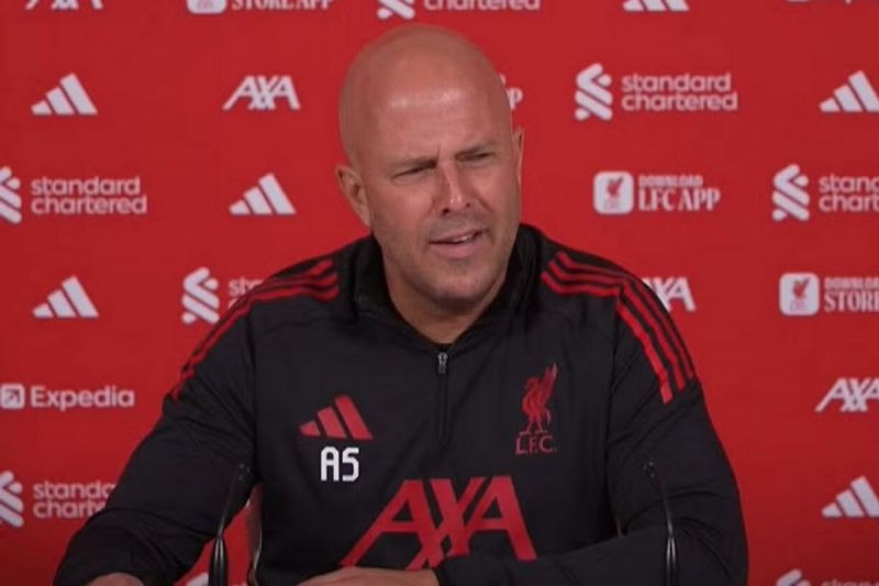 اسلات: بیرون انداختن صلاح؟ دلیلی برای آن نمیبینم