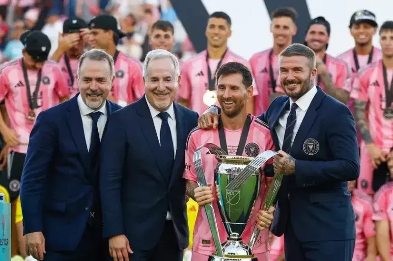 از مجسمه 21 متری مسی در هند رونمایی می‌شود