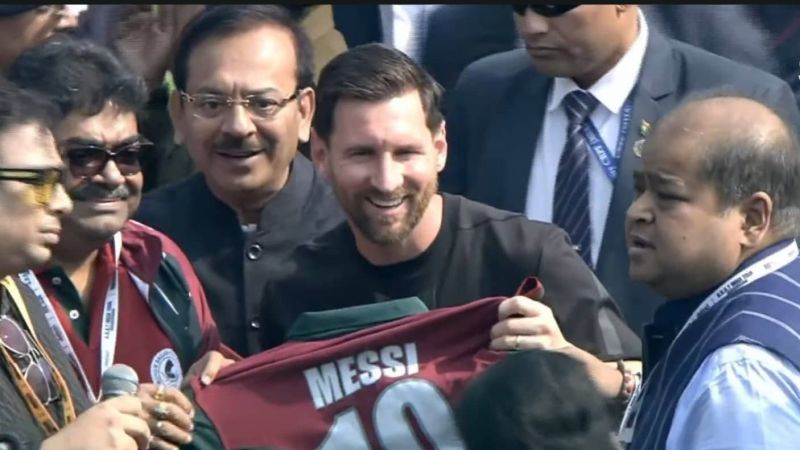استقبال بینظیر از لیونل مسی در هند (عکس)