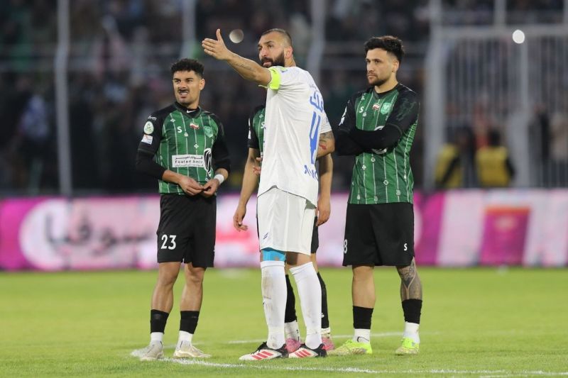 بازگشت روزبه به ترکیب استقلال؛ اشتباهاتِ کلکسیونی!