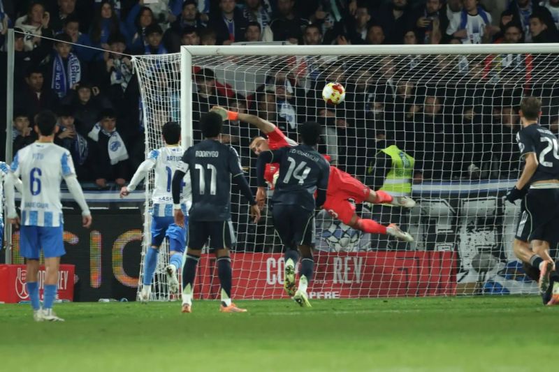 حمایت ویژه دروازهبان رئال مادرید از ژابی آلونسو