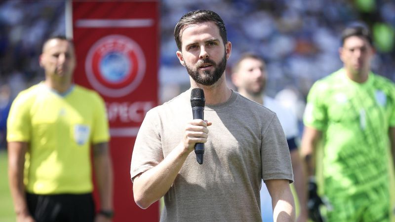 رسمی؛ میرالِم پیانیچ از فوتبال خداحافظی کرد