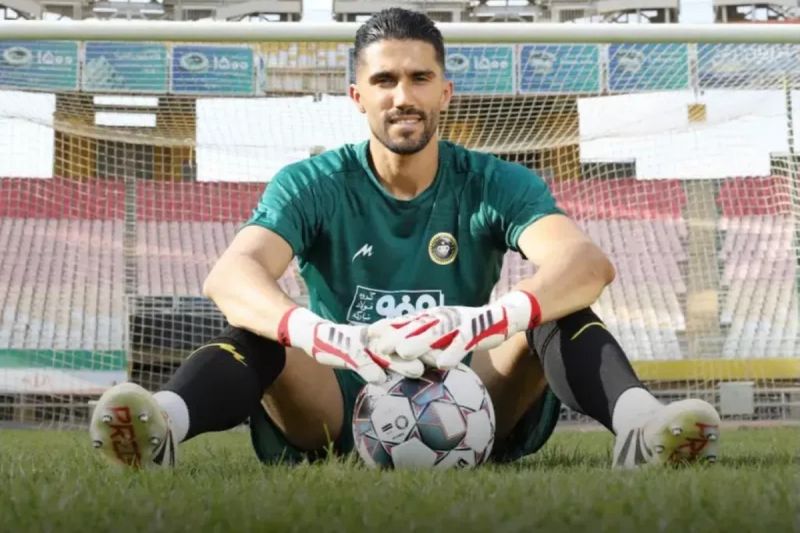 بازی حیثیتی از راه رسید؛ حسینی در برابر استقلال