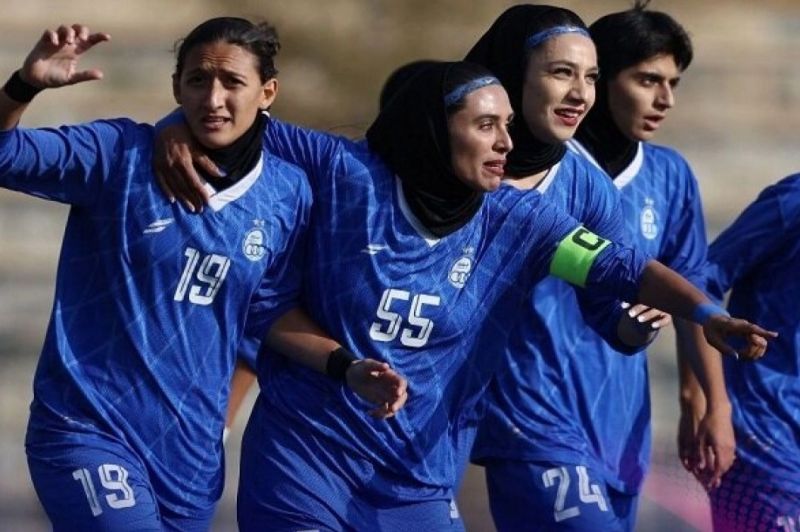 تیم فوتبال زنان استقلال در آستانه صعود به لیگ برتر