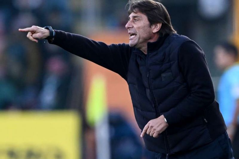 نبرد سخت آنتونیو کونته با گربه سیاه خود