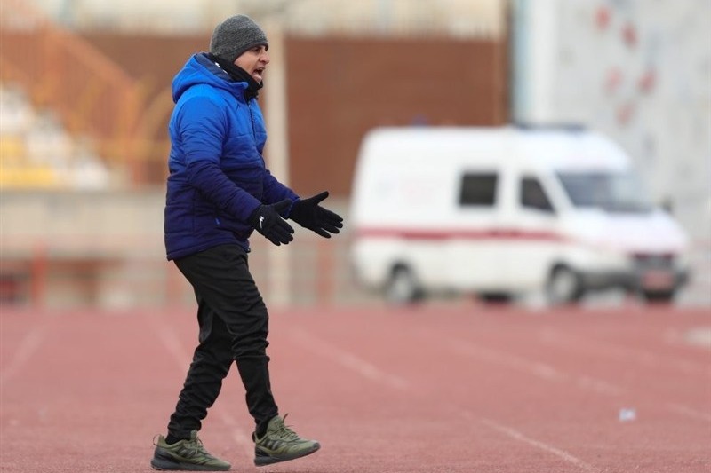 کعبی: استقلال قهرمان شود،سمت فوتبال نمیآیم/ باید به داور قمه میدادند