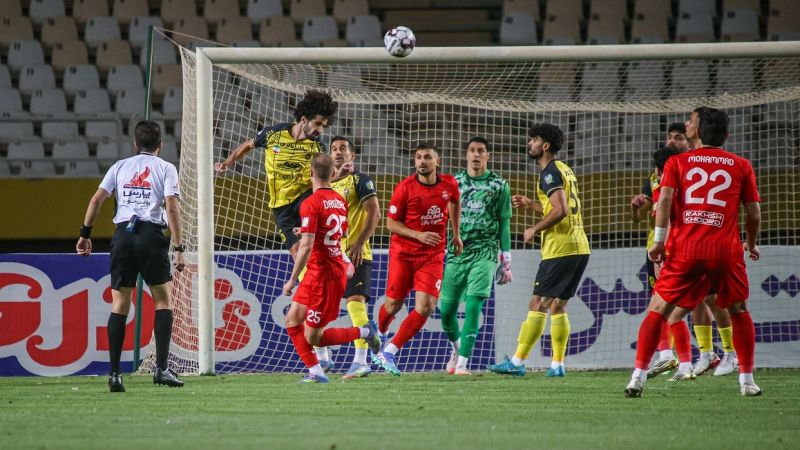 10 نکته از رویارویی سپاهان و تراکتور؛ حسینزاده در تعقیب توره