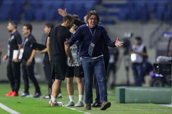 یک جلسه تا پایان کار ساپینتو در استقلال؟