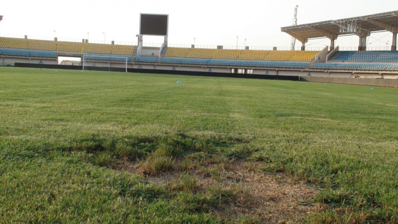 کیفیت نامناسب چمن ورزشگاه خرمشهر