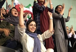شام مشترک خانم هنرپیشه و سرمربی تیمملی