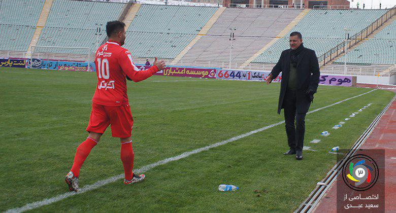 خوش آمدگویی ستارههای تراکتور به دایی (عکس)