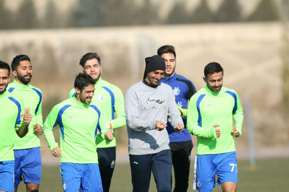 برف تمرین استقلال را به سالن وزنه برد