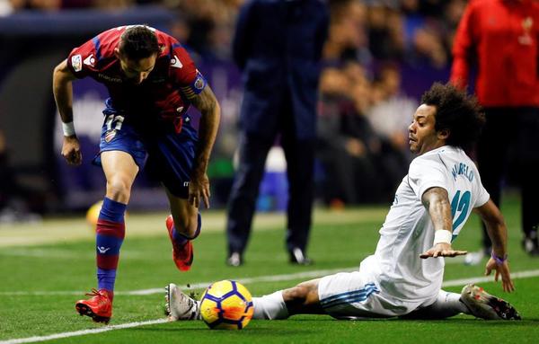 لوانته 2 - 2 رئال؛ BBC هم چاره ساز نشد