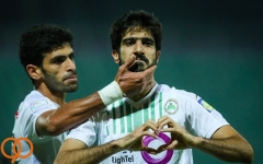 حسینی: بازی با استقلال راحت نبود/ این برد را به همسرم و کارگران کارخانه ذوبآهن تقدیم میکنم