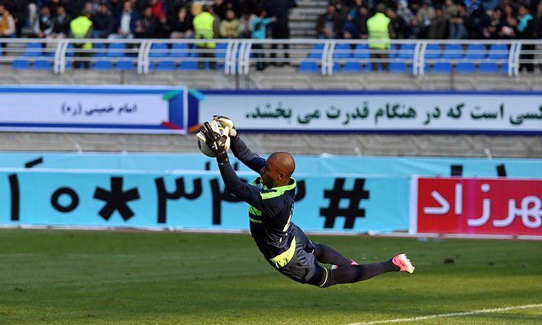 آلمیدا: کمی زبان فارسی یاد گرفتهام