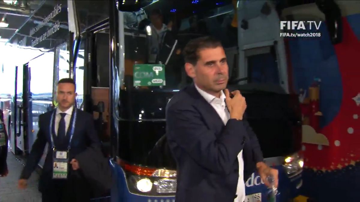 ورود تیم اسپانیا و مراکش به ورزشگاه