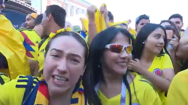 شادی هواداران کلمبیا پس از صعود به 1/8 جام جهانی