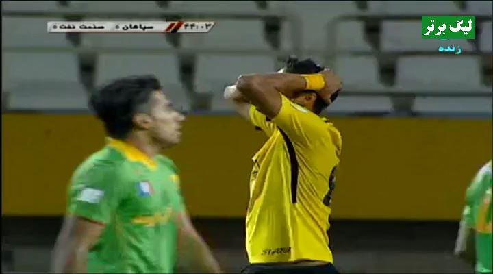 خلاصه بازی سپاهان 0-0 صنعت نفت آبادان