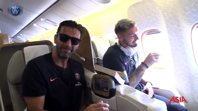 حواشی سفر بازیکنان پاری سن ژرمن به چین