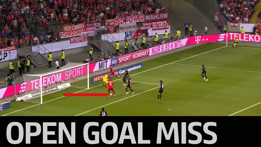 بازیکن بایرن مونیخ و گل نزدن مقابل دروازه خالی