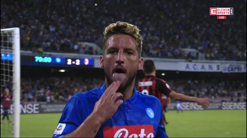 گل سوم ناپولی به آث میلان (مرتنز)