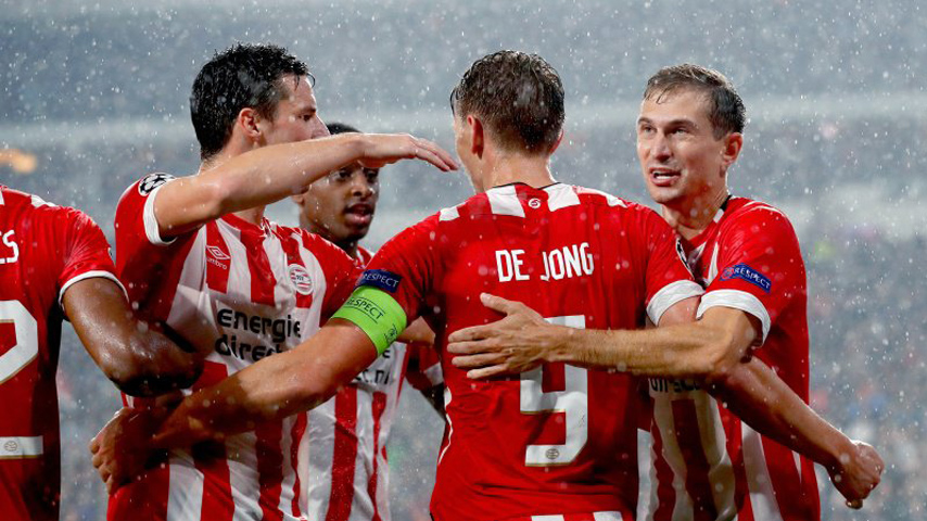 خلاصه پلی‌آف لیگ قهرمانان: آیندهوون 3-0 باته