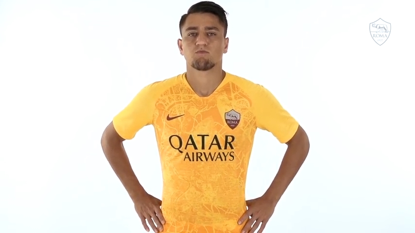 رونمایی از پیراهن سوم رم برای فصل 2018-19