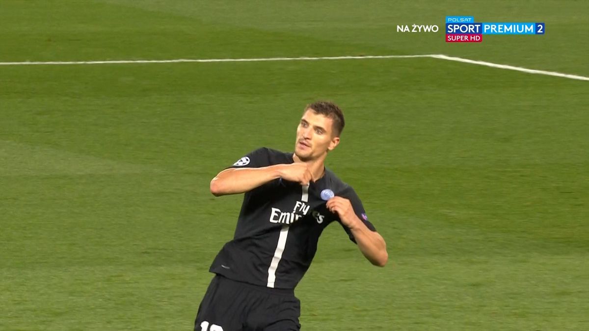 گل اول پاری سن ژرمن به لیورپول (مونیر)