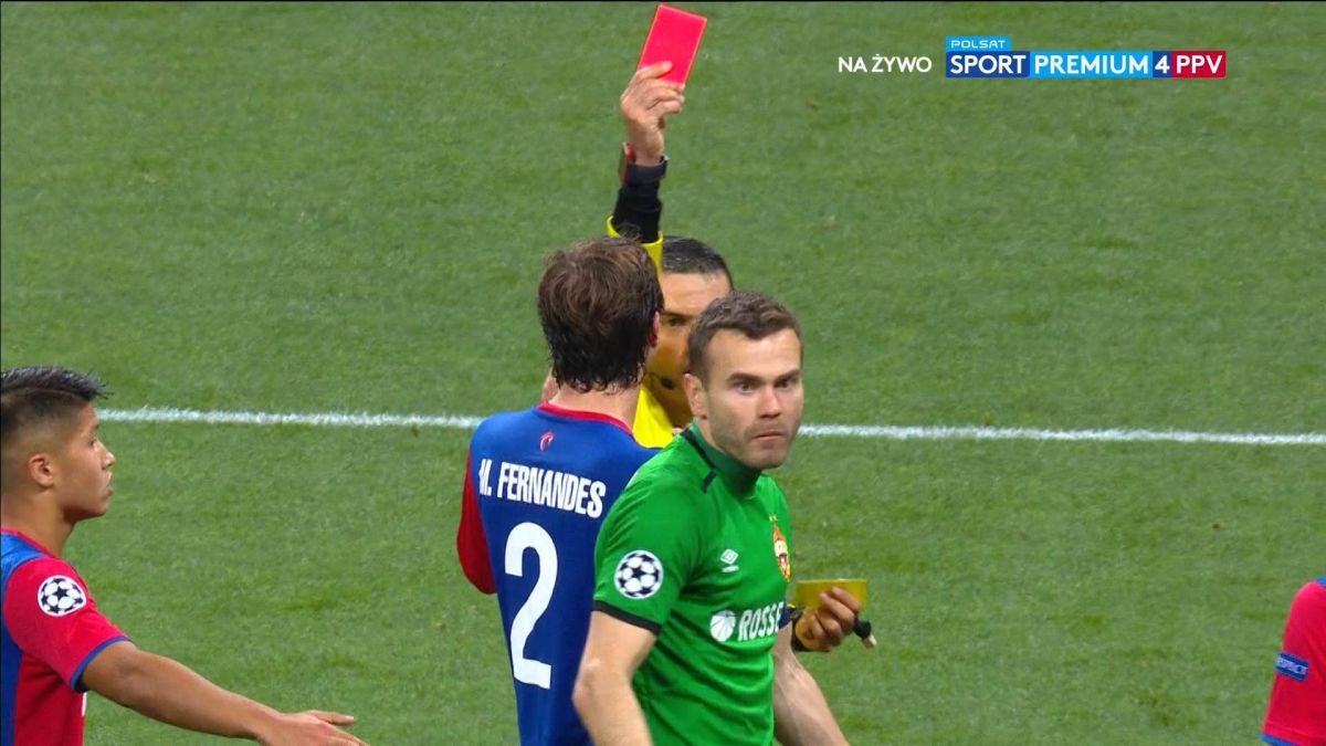 دریافت 2 کارت زرد در یک ثانیه توسط دروازه بان زسکا مقابل رئال