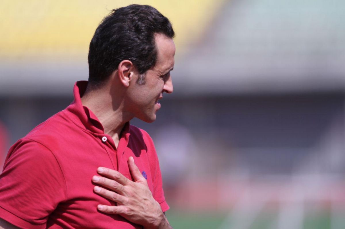 کریمی، نامزد بهترین هافبک تاریخ جام ملت ها