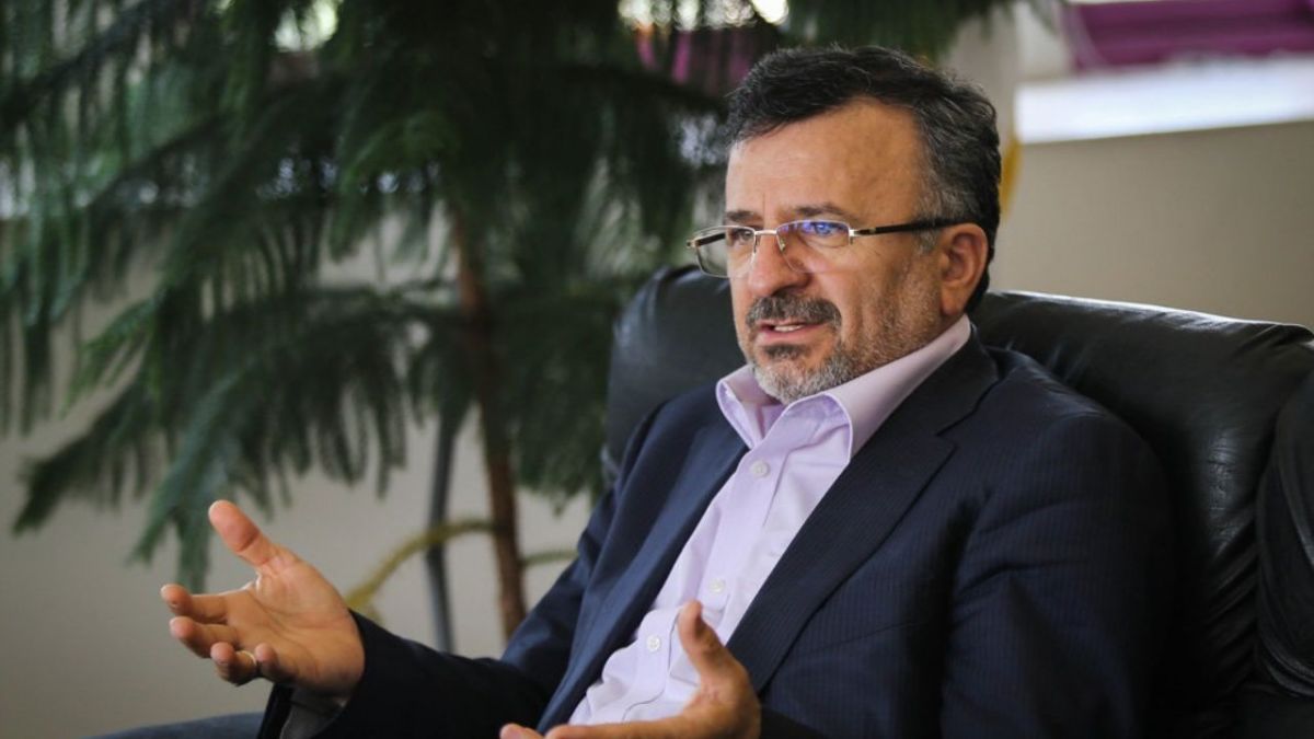 داورزنی: از بازی پرسپولیس انرژی مثبت گرفتم/ انتخابات منطبق با قوانین جهانی انجام میشود