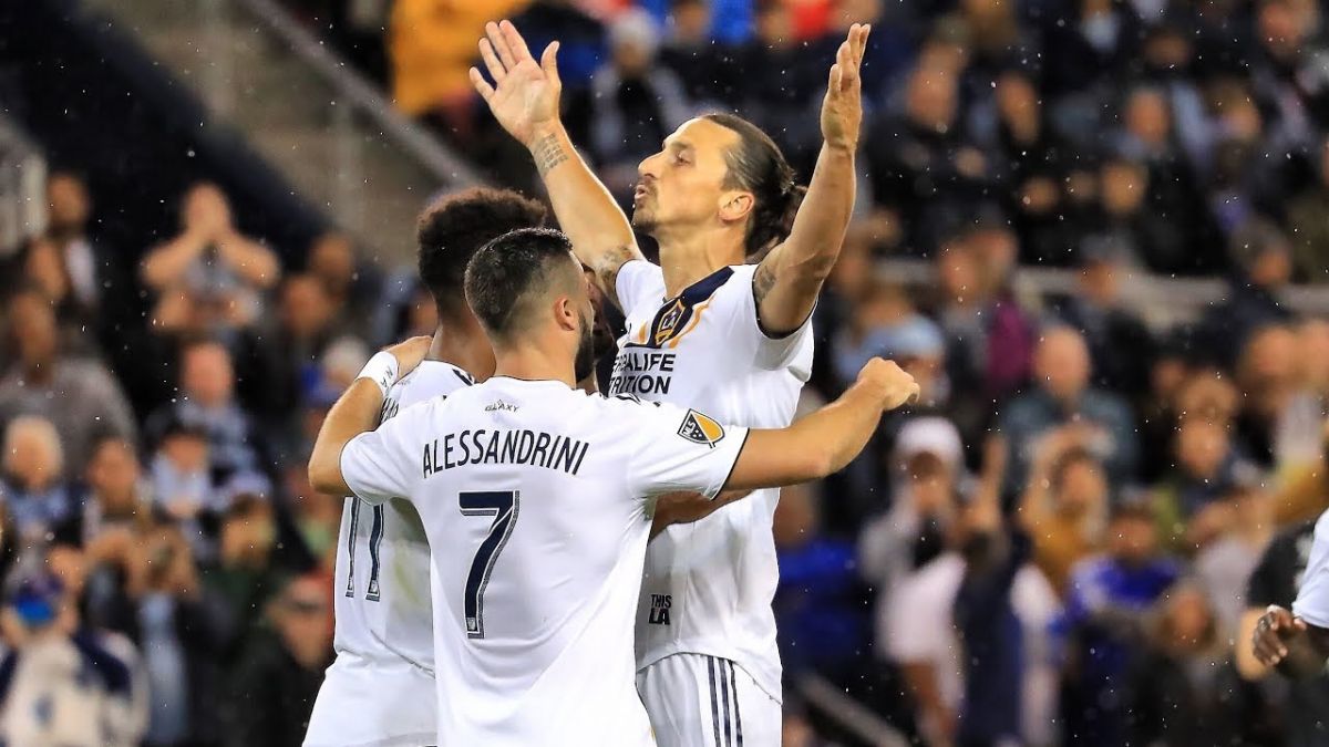 خلاصه بازی کانزاس 1-1 گلکسی (گلزنی زلاتان)