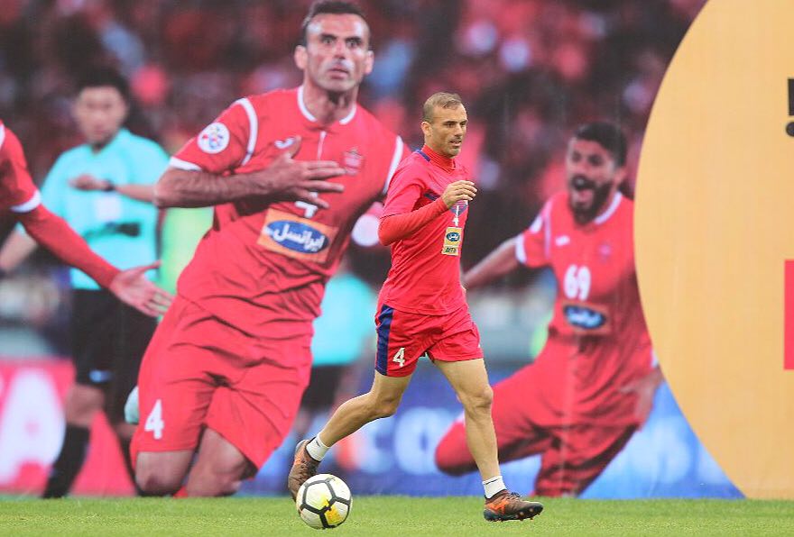 صخره، سوپرمن یا بنجامین باتن. تمام این القاب به جناب سیدجلال میآید. مردی که قطعا یکی از امیدهای اصلی برانکو و قرمزها برای رسیدن پرسپولیس به فینال لیگ قهرمانان است