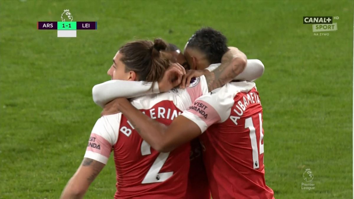 دبل اوبامیانگ پس از  5 دقیقه حضور در زمین مقابل لسترسیتی