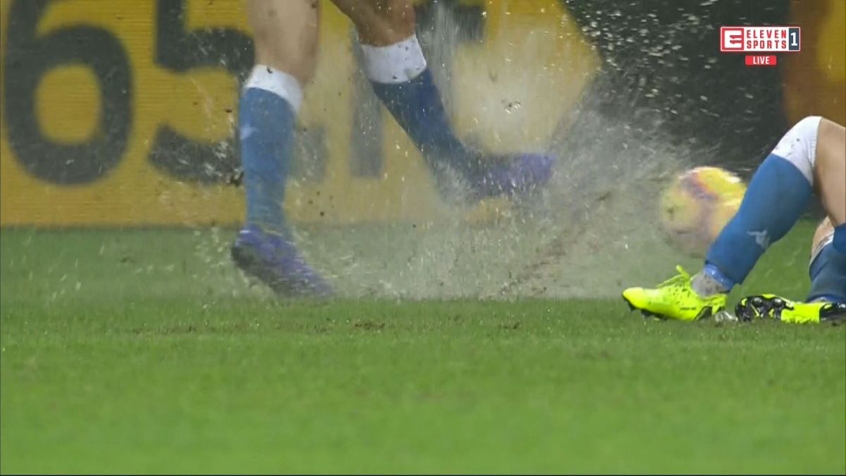 وضعیت عجییب و خنده دار بازی جنوا و ناپولی