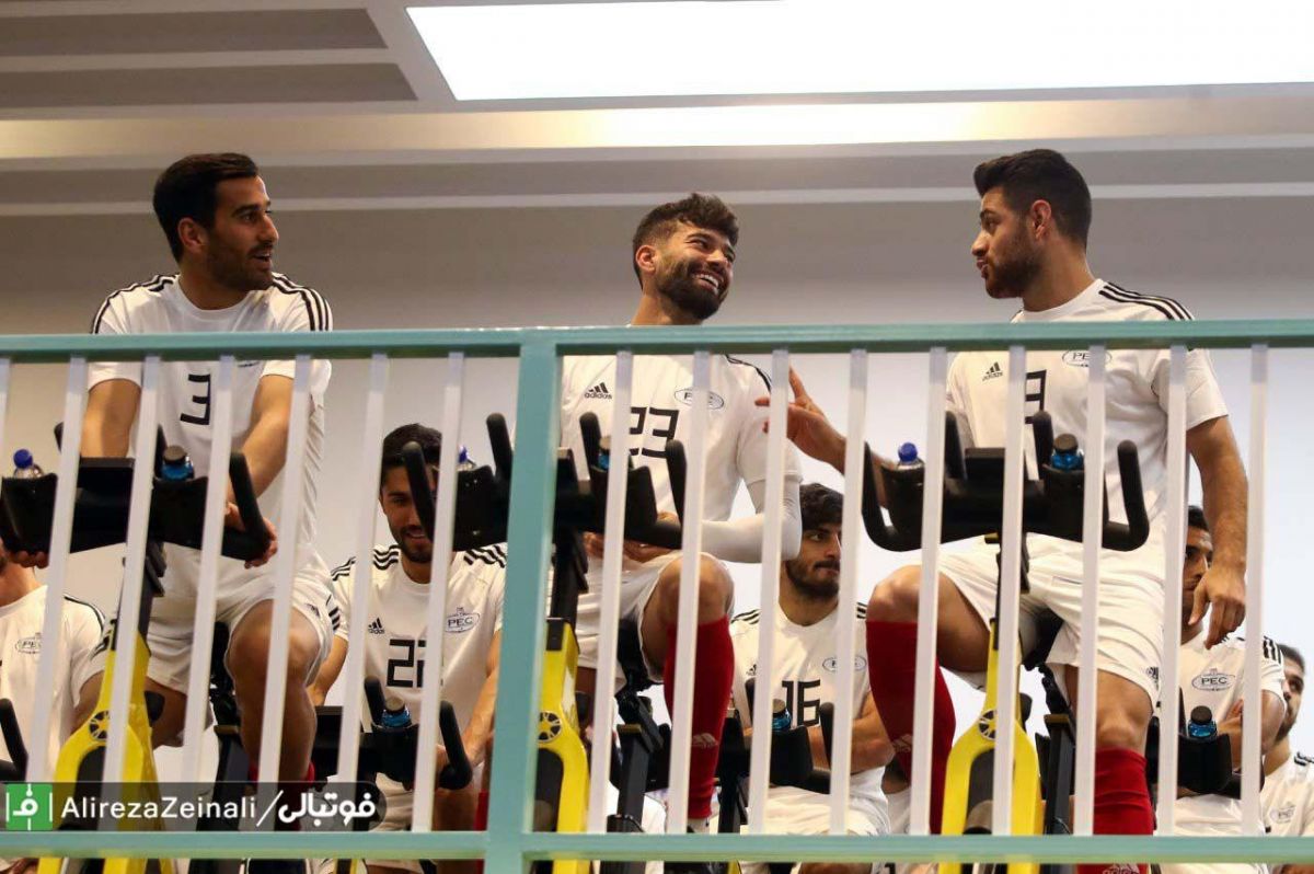 رامین رضاییان حق دارد اینطور خوشحال باشد چون با پیوستن به الشحانیه، کیروش دیگر بهانه ای برای عدم دعوت از او به تیم ملی پیدا نکرد هر چند که رامین بدون دعوت به تیم ملی هم در اردو حاضر بود.